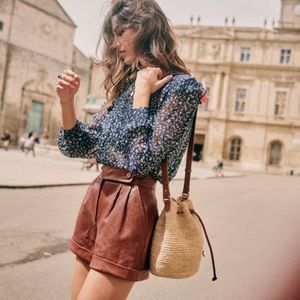 Sézane Miro Blouse navy flowers size 40/US 8